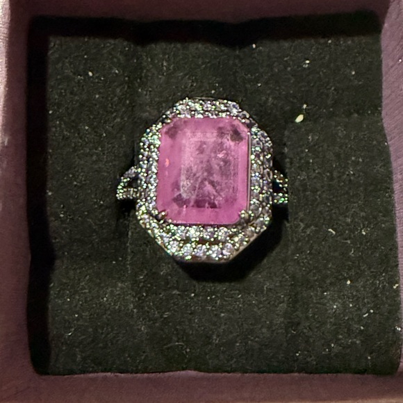 NWT Bomb Party Ring - Picture 3 of 4